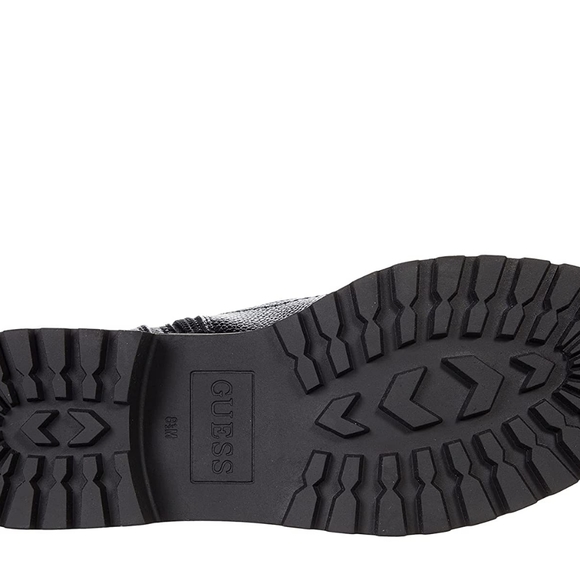 GUESS Oak Quilted Combat Logo Boots - Picture 7 of 12